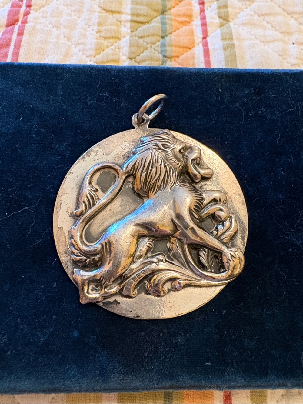 Leo lion silver tone metal pendant